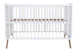 Ledikant met schuine poten