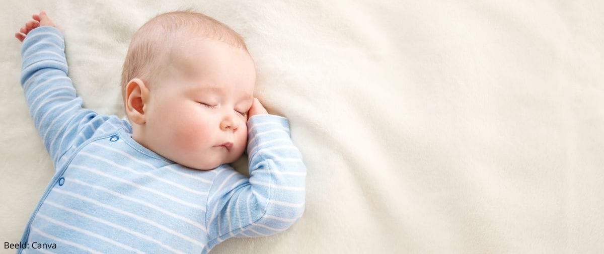 baby zelf in slaap laten vallen